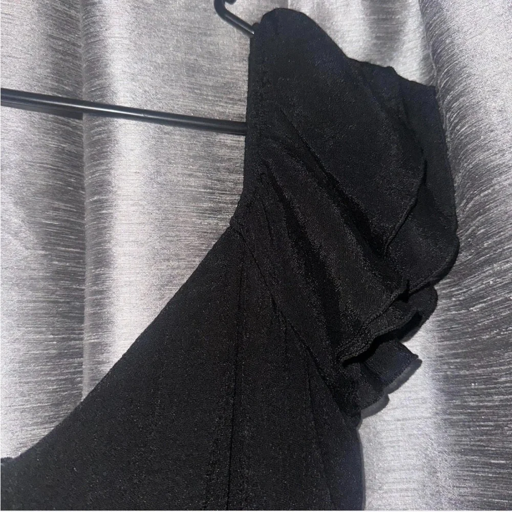 Trixxi Black Ruffled Midi Dress - Picture 3 of 4